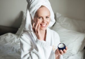 Read more about the article 20+ Winter Skin Care Tips For Better Looking Skin