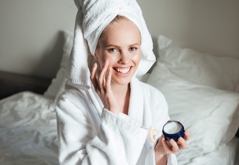 Read more about the article 20+ Winter Skin Care Tips For Better Looking Skin