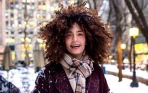 Read more about the article The Best 5 Curly Winter Hairstyles For Women