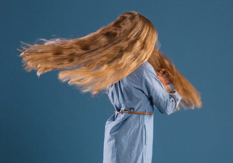 Read more about the article 17 Tips For Growing Longer Hair – Hair Growth Tips For Women