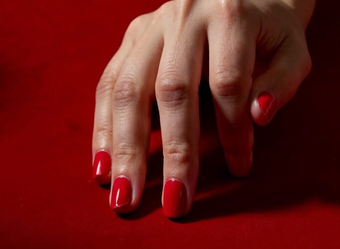 Read more about the article 21+ Red Nails Inspo For Winter