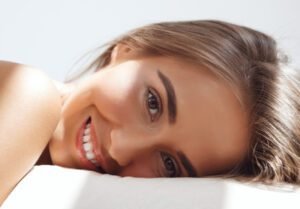 Read more about the article How To Glow Up: Simple Tips For Women To Feel & Look Better