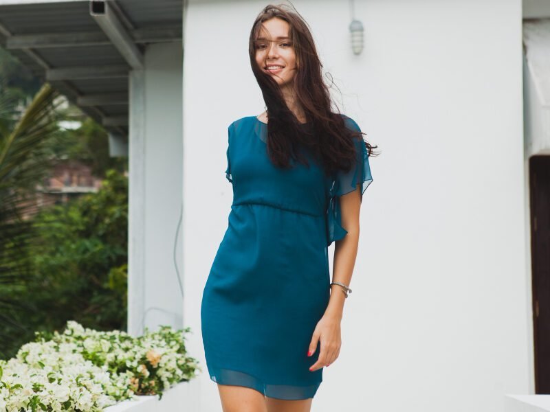 Read more about the article 12 Must-Try Elegant Short Dresses for 2026