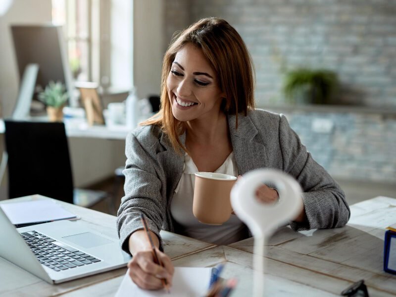 Read more about the article Productivity Tips Every Woman Will Wish She Knew Sooner