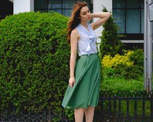 Read more about the article 21 Midi Skirts That Balance Fashion and Everyday Comfort for Spring 2026