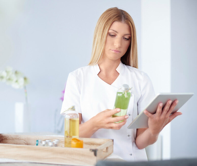 You are currently viewing Skincare Order: Cleanse, Treat, Hydrate, Protect