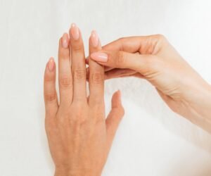 Read more about the article Nail Growth Tips Every Woman Should Know