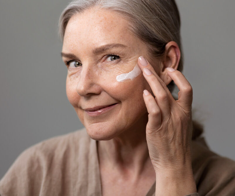 You are currently viewing Anti-Aging Skincare Routine for Youthful, Glowing Skin