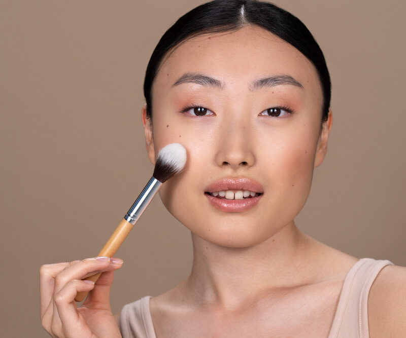 Read more about the article 14 Korean Makeup Tips for a Soft, Glowy Look