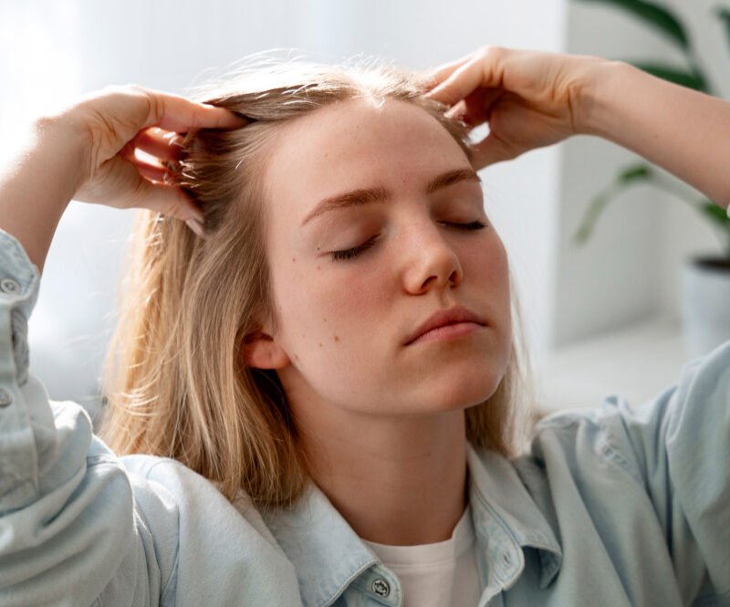 You are currently viewing How Scalp Massages Can Transform Your Hair Routine