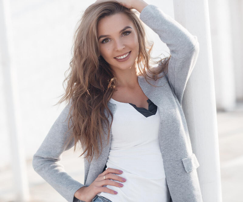 You are currently viewing 16 Looksmaxxing Tips for Women