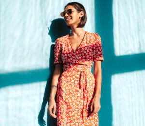 Read more about the article 30+ On-Trend Floral Maxi Dresses Women Can Wear All Spring Long