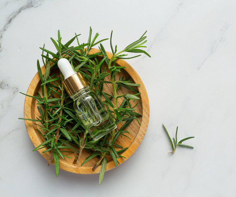 You are currently viewing DIY Rosemary Oil for Hair Growth