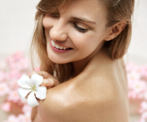 Read more about the article 14 Spring Skin Tips
