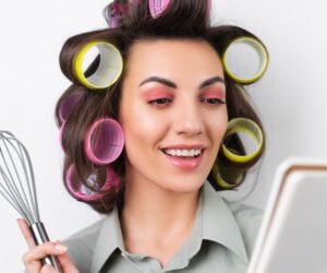 Read more about the article How to Use Hair Rollers – Step-by-Step