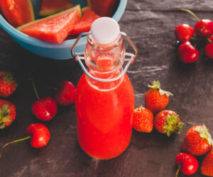 Read more about the article 6 Natural DIY Strawberry Essential Oil Recipes