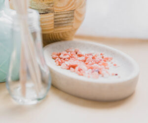 Read more about the article 4 DIY Bath Soak Recipes with Epsom Salt That Really Works