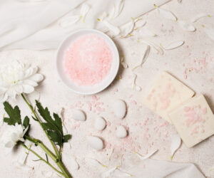 Read more about the article 4 Easy DIY Jasmine Sugar Scrub Recipes