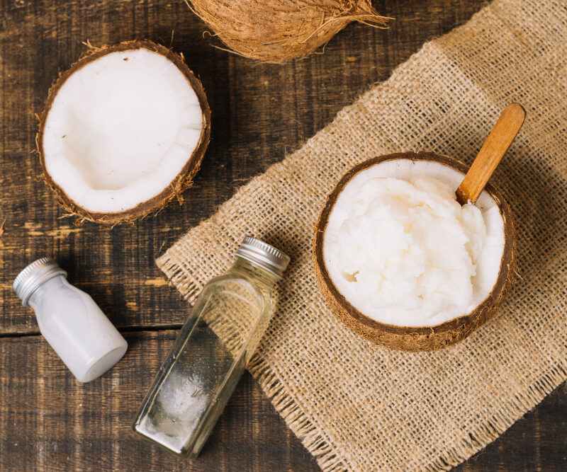 Read more about the article 5 DIY Sugar And Coconut Oil Scrub Recipes