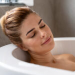 12 Amazing Bath Salt Benefits for Your Skin