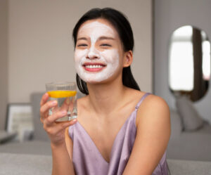 Read more about the article 6 DIY Baking Soda Face Mask Recipes for Clear, Glowing Skin