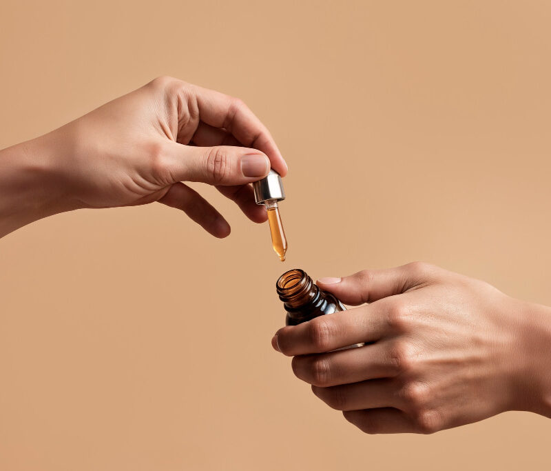 You are currently viewing 13 DIY Essential Oil Recipes For Skin Conditions