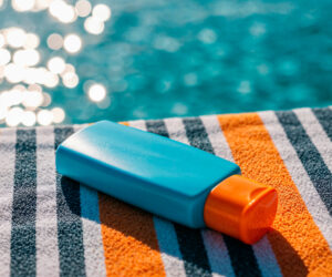 Read more about the article Homemade Sunscreens: 7 DIY Sunscreen Recipes for Skin
