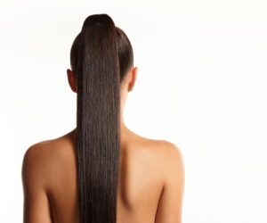 Read more about the article 6 Natural DIY Hair Masks for Straight Hair at Home