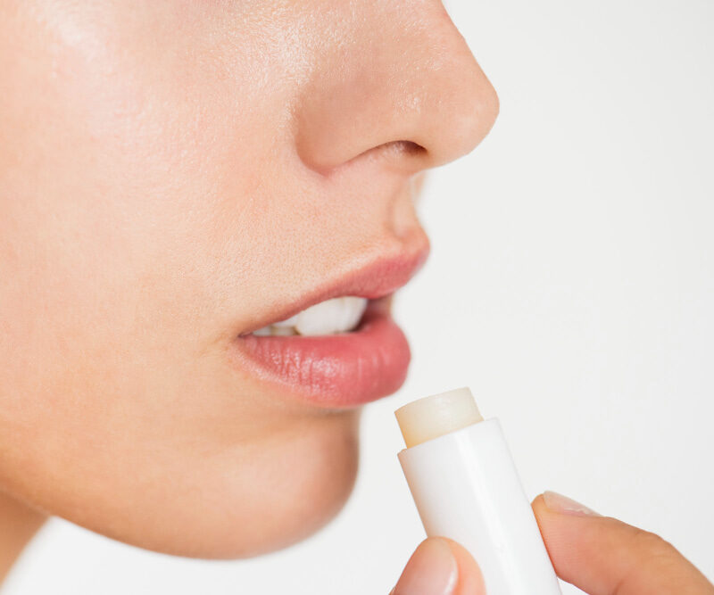 Read more about the article 7 DIY Lip Balm Recipes For Eczema And Dry Lips