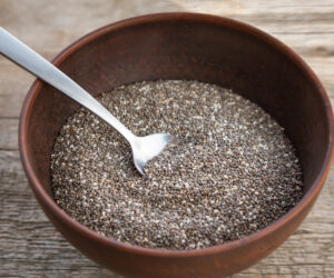 Read more about the article 7 Easy DIY Chia Seed Face Mask Recipes at Home