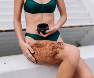 Read more about the article Strawberry Skin: 5 DIY Body Scrub That Really Work