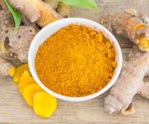 Read more about the article 6 DIY Turmeric Recipes for Natural Skin Care