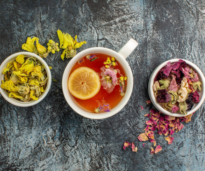 You are currently viewing 8 Herbal Teas For Healthy Skin