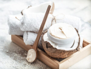 Read more about the article 8 DIY Coconut Oil Body Scrub Recipes