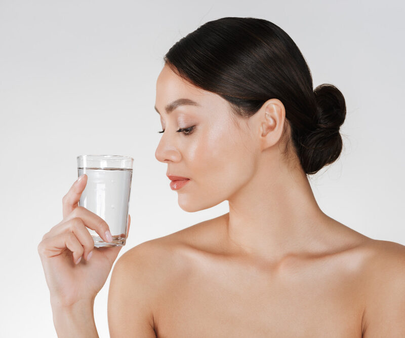 You are currently viewing How to Hydrate Skin the Right Way: 8 Tips That Really Works