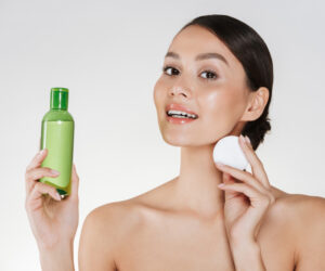 Read more about the article 6 DIY Glycolic Acid Toner Recipes for Smooth, Even Skin