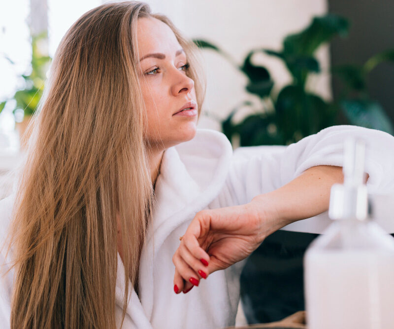 You are currently viewing 9 DIY Treatments for Stronger and Longer Hair