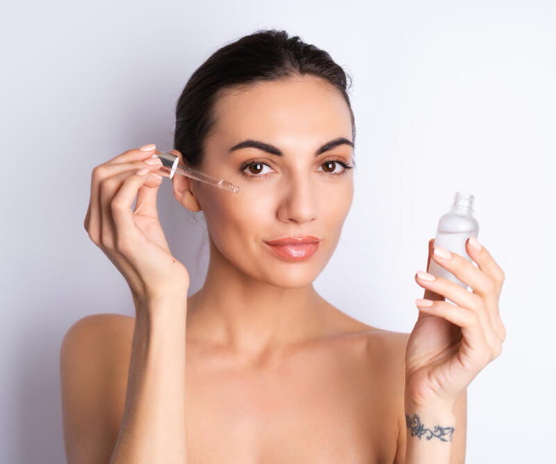 Read more about the article What Niacinamide Actually Does — And Whether You Actually Need It